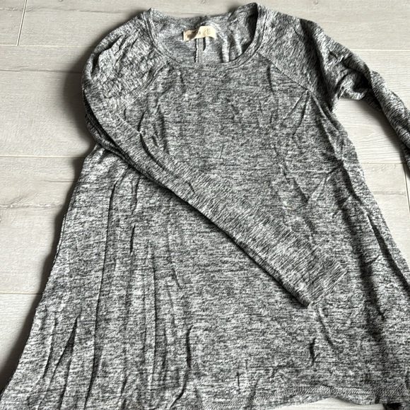 Long sleeved top from Hollister size XS - Picture 3 of 3